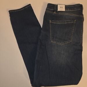NWT White House Black Market Distressed Skinny Jeans Size 14R